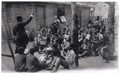 En friluftsskola i fransktalande Afrika, före 1914